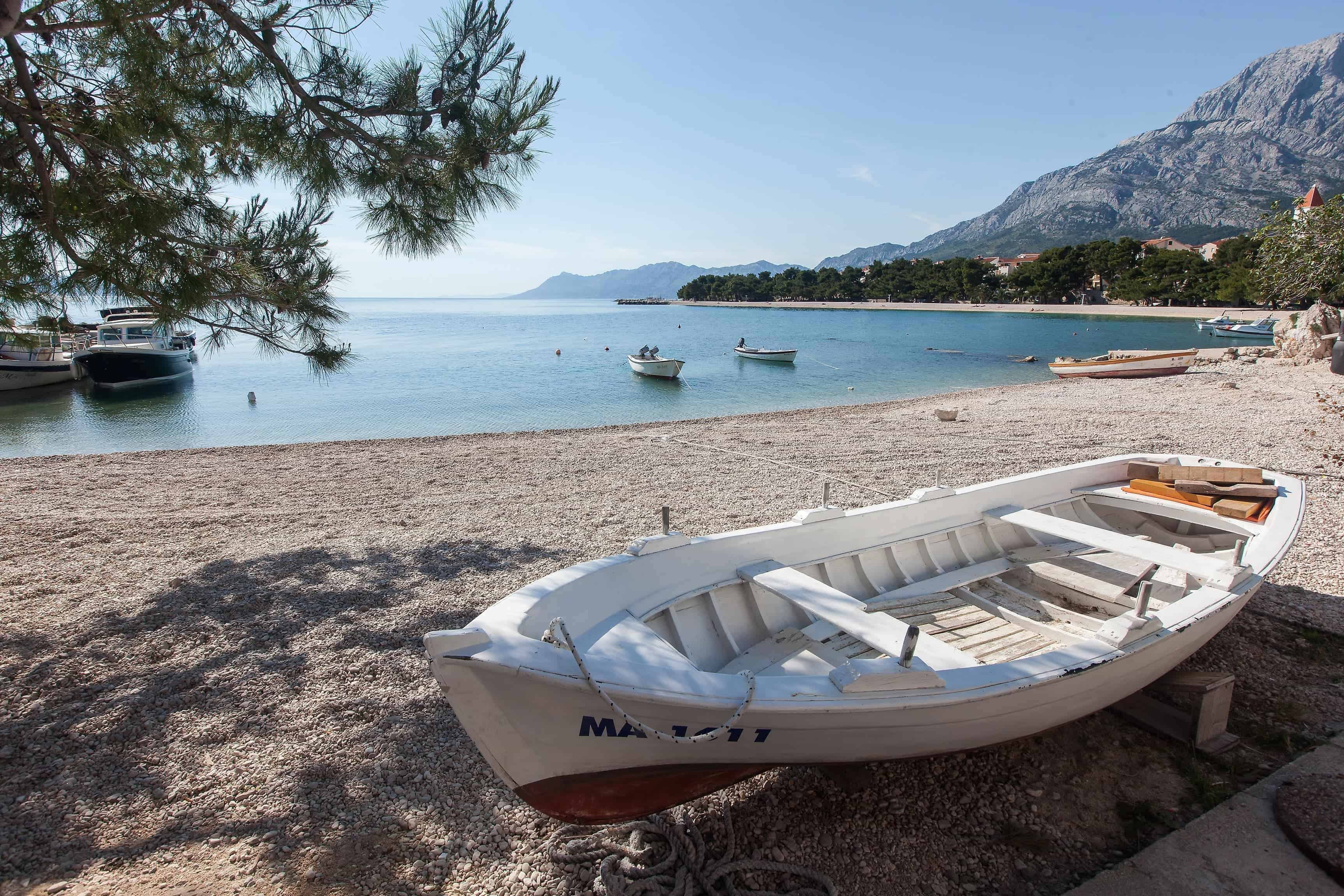 apartments orka boat